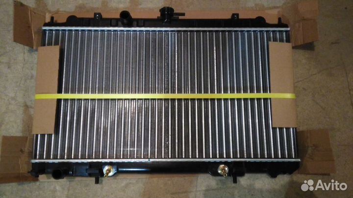Радиатор основной Ниссан Санни