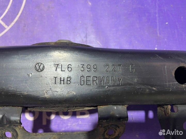 Кронштейн кпп Volkswagen Touareg 7L 2 2005