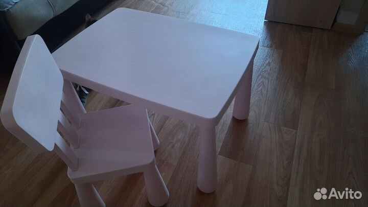 Детский стол и стул IKEA