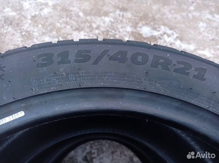 Gripmax SureGrip Pro Ice 275/45 R21 и 315/40 R21 115T