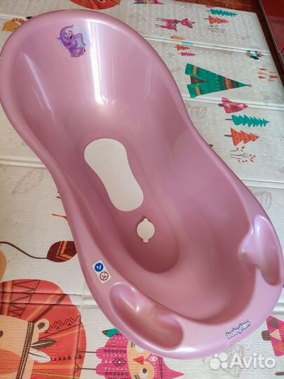 Новая ванночка для купания Babyton