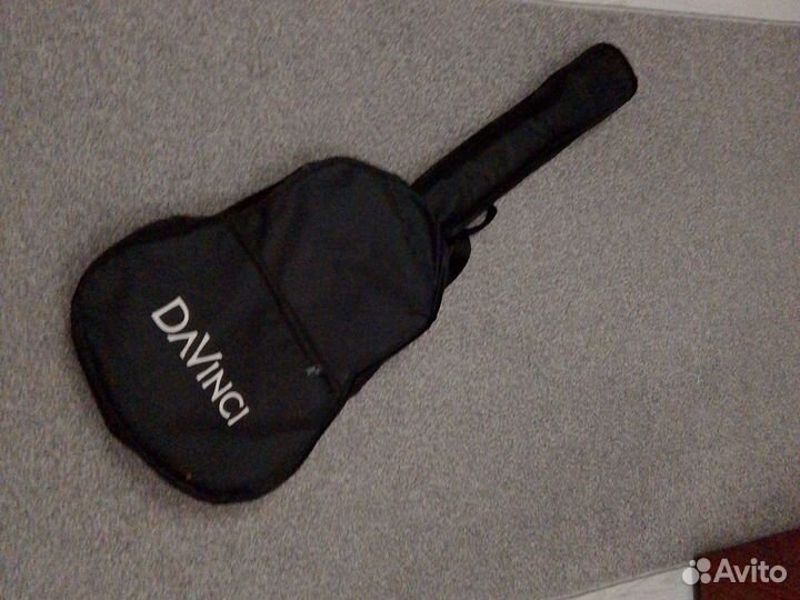 Акустическая гитара