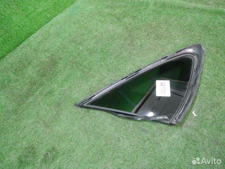 Форточка задняя левая Mercedes GLC C253 (2016-н.в
