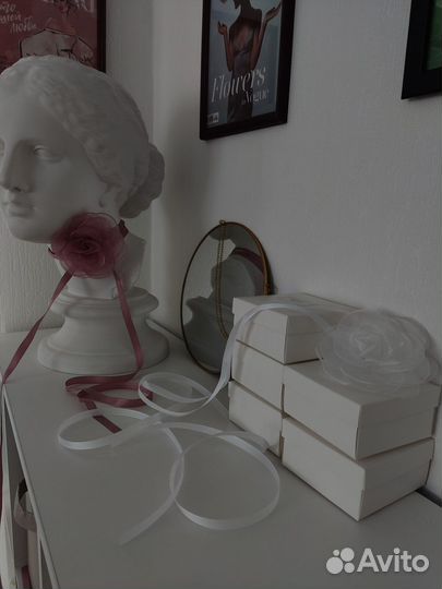 Чокер цветок