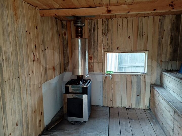 Дача 20 м² на участке 5 сот.