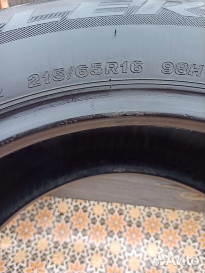 Bridgestone Dueler H/L 215/65 R16