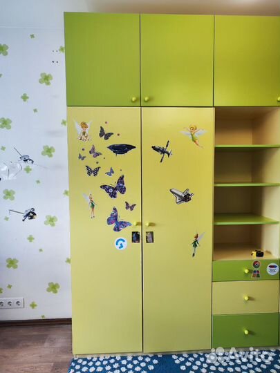 Шкаф стенка в детскую + тумбочка в детскую