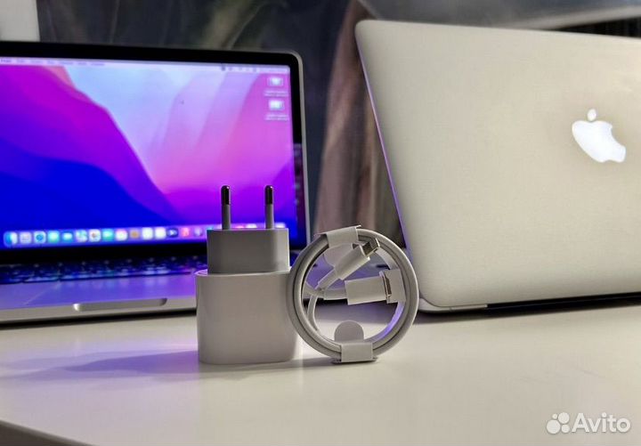 Быстрая зарядка для iPhone 25w + Провод