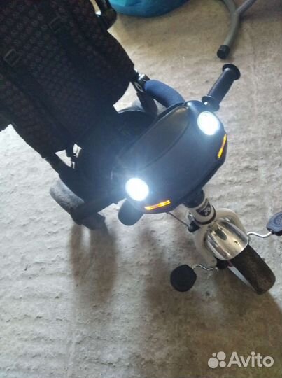 Детский велосипед с родительской ручкой