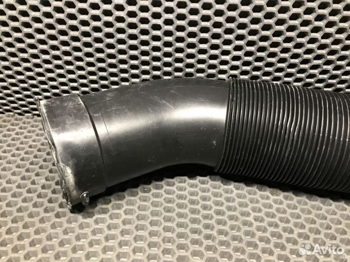 Воздухозаборник левый M112 mercedes W220