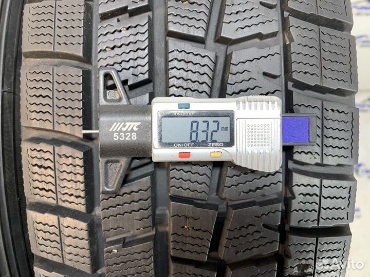 Dunlop Winter Maxx WM01 215/60 R17 96T