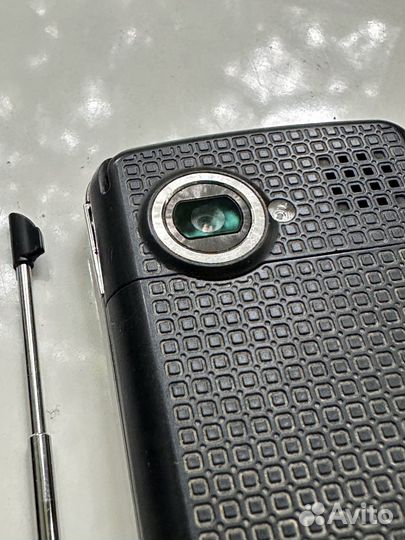 Сотовый телефон LG KS660