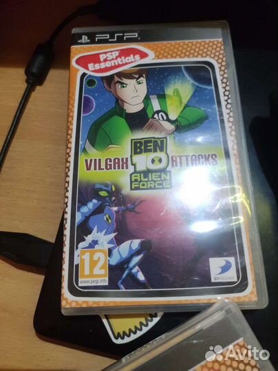 Sony PSP e1008 (стрит) + 4 игры и чехол