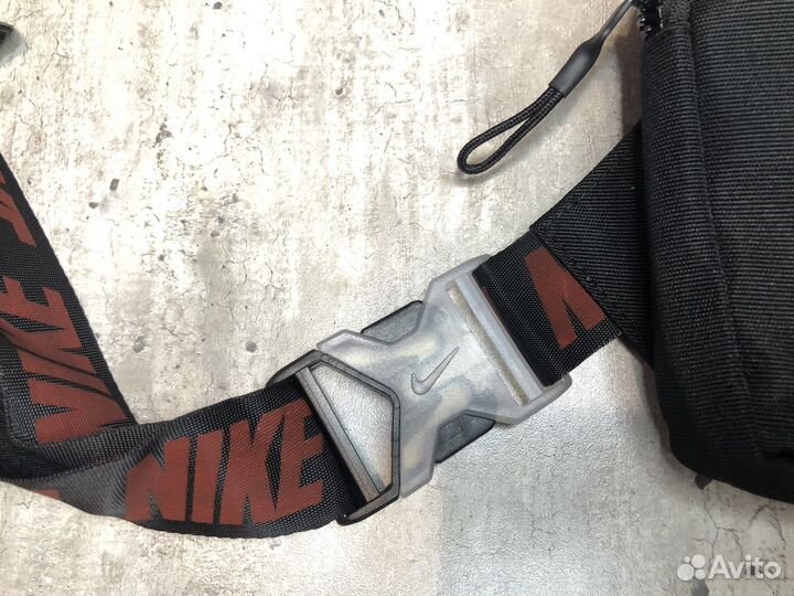 Сумка через плечо Nike