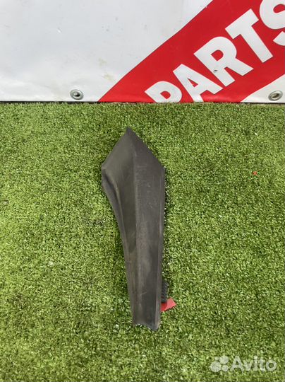 Молдинг лобового стекла правый Toyota Rav 4 Ca40