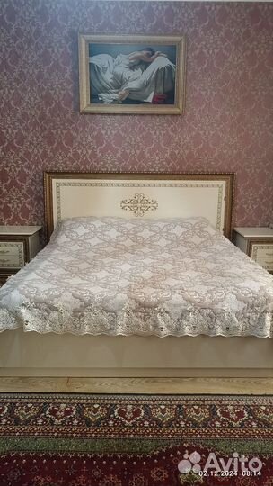 Спальный гарнитур