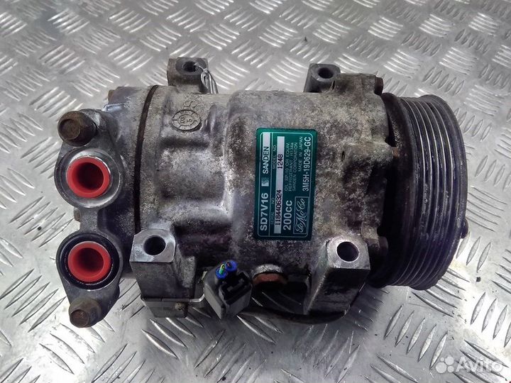 Компрессор кондиционера для Ford C-MAX 1 1677171