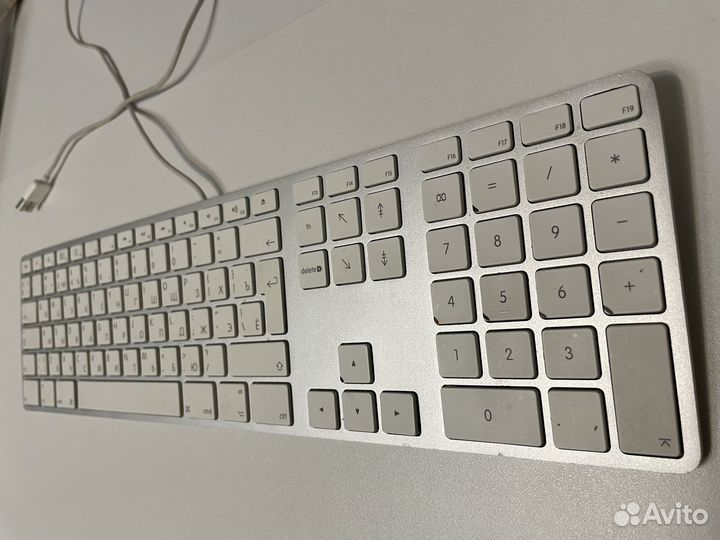 Клавиатура Apple