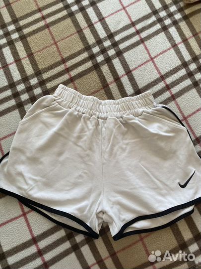 Одежда женская