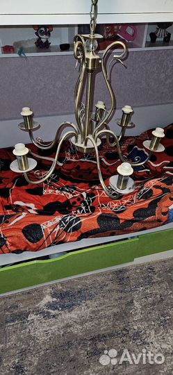 Люстра подвесная потолочная