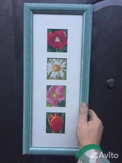 Картина с вышивкой