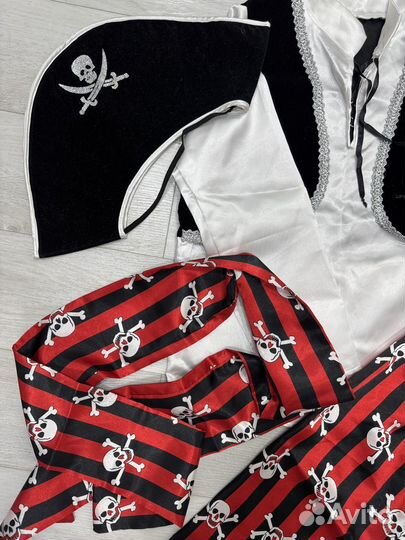 Карнавальный костюм пирата 146