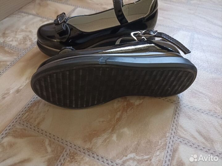 Туфли для девочки 27 размер