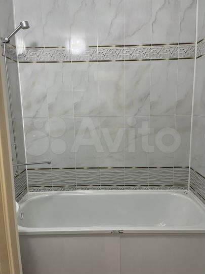 2-к. квартира, 57 м², 5/5 эт.