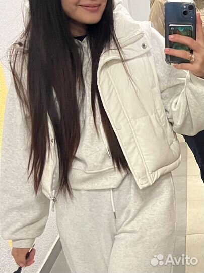 Жилетка, безрукавка женская