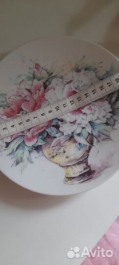 Коллекционная декоративная тарелка