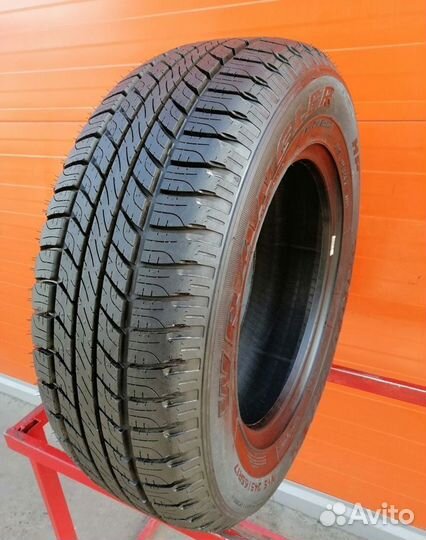 Goodyear Wrangler HP All Weather 245/65 R17 111H