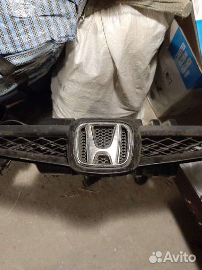 Решетка радиатора Honda Fit