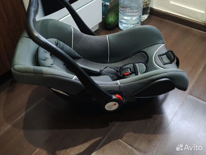 Авто люлька 0-13 + вкладыш для новорождённых