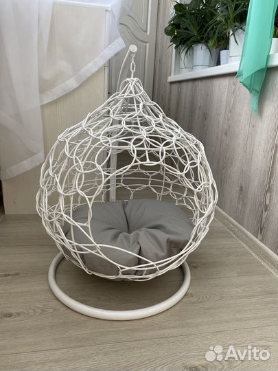 Лежанка, качель, домик для собак и кошек