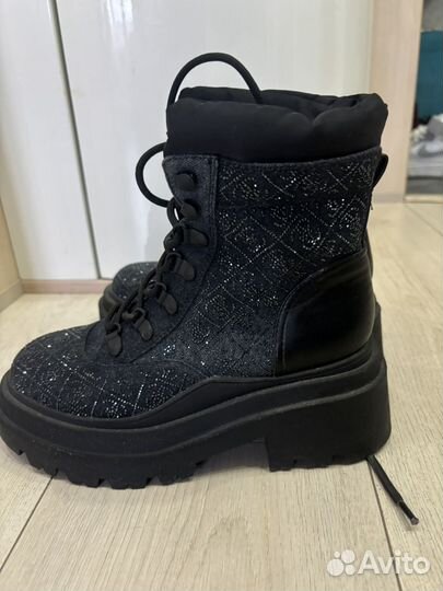 Ботинки Guess