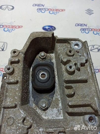 Подушка АКПП Nissan Juke 1.6 2012