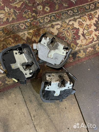 Замки задних дверей BMW X5 e53