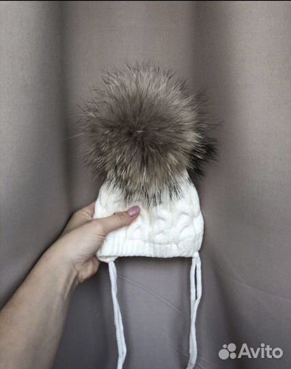 Шапка детская с меховым помпоном