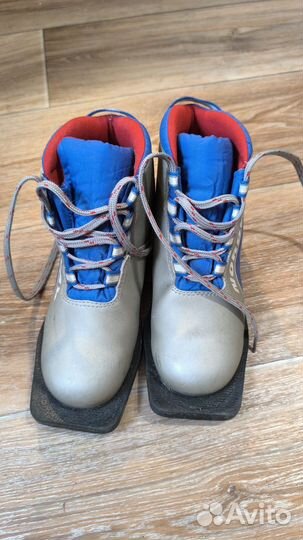 Лыжные ботинки