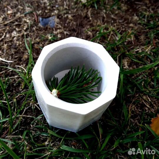 Гипсовый подсвечник