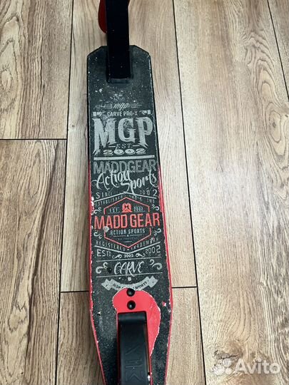 Трюковой самокат MGP