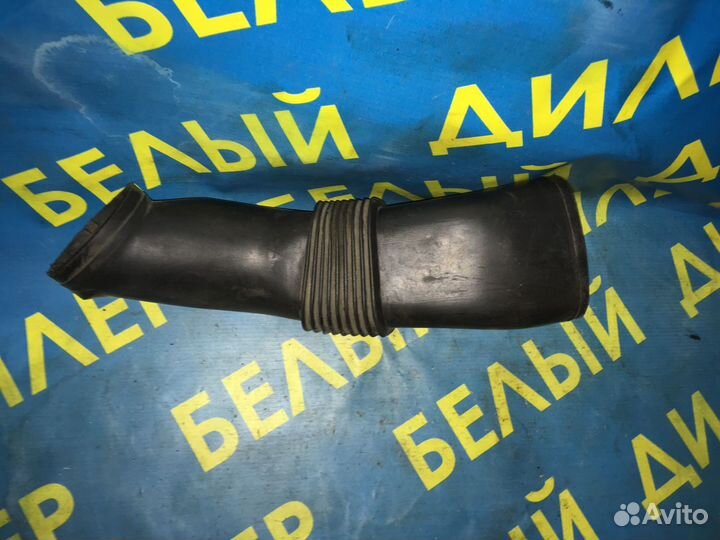 Патрубок воздушного фильтра Volvo S70