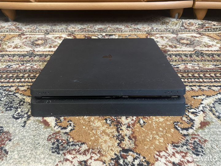 Sony PS4 slim 500