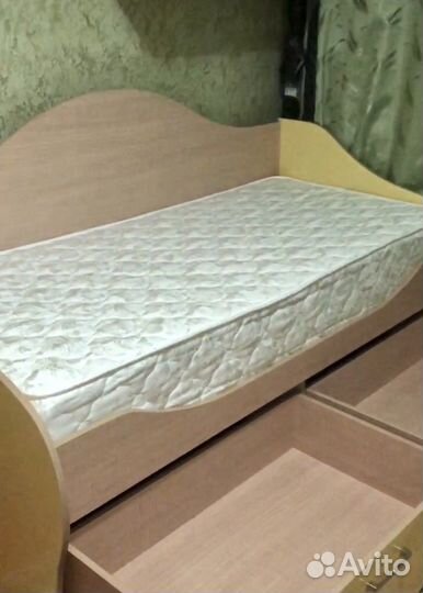 Детская кровать от 3 лет с ящиками Торг