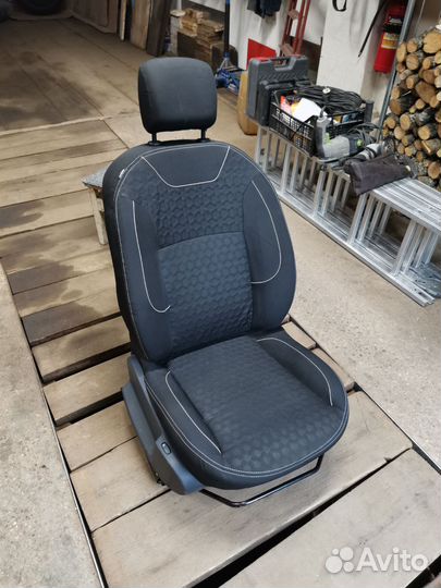 Сиденье пассажирское