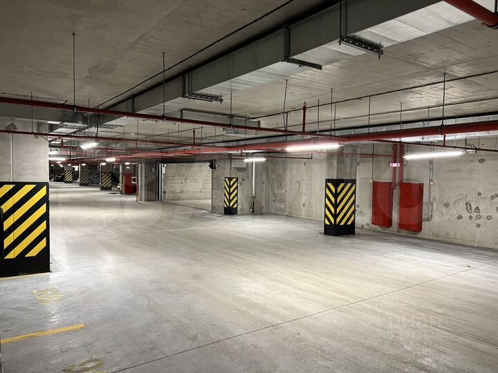 Машиноместо, 13 м²