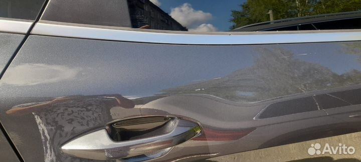 Молдинг задней двери с резиновым уплотнителем