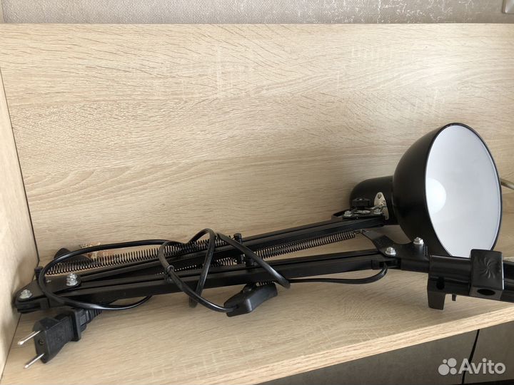 Лампа настольная для маникюра бу