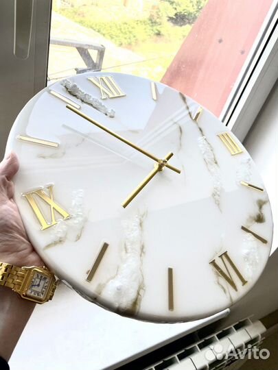 Часы из эпоксидной смолы