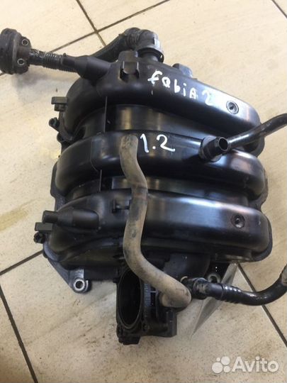 Коллектор впускной Skoda Fabia 2